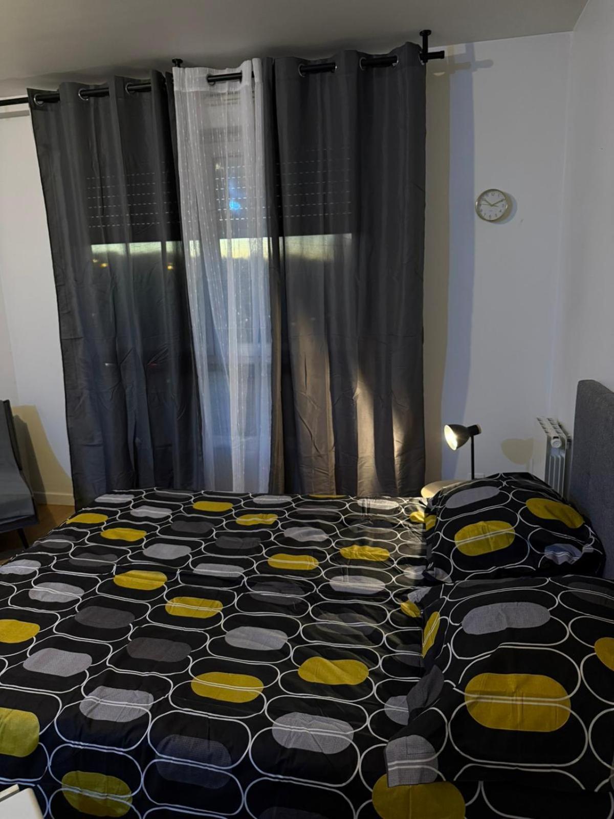 Appartements Sully Mantes-la-Jolie Exteriér fotografie